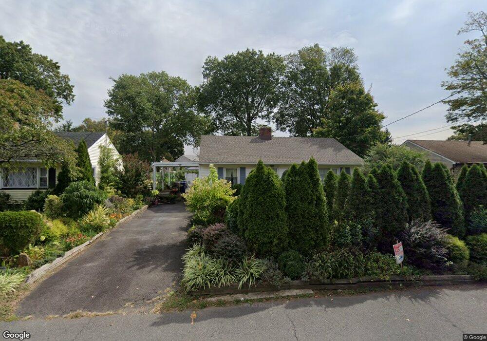 11 Pierrepont Ave, Middlesex, NJ 08846 - photo 1