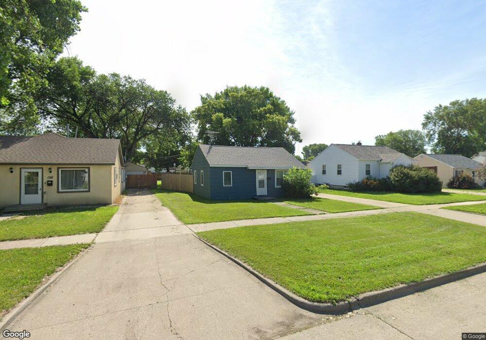 1322 16th St S, Fargo, ND 58103 - photo 1