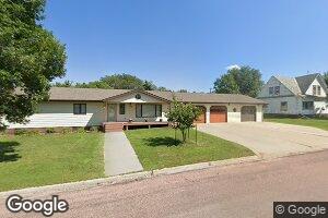 306 Wallace Ave S, Wessington Springs, SD 57382
