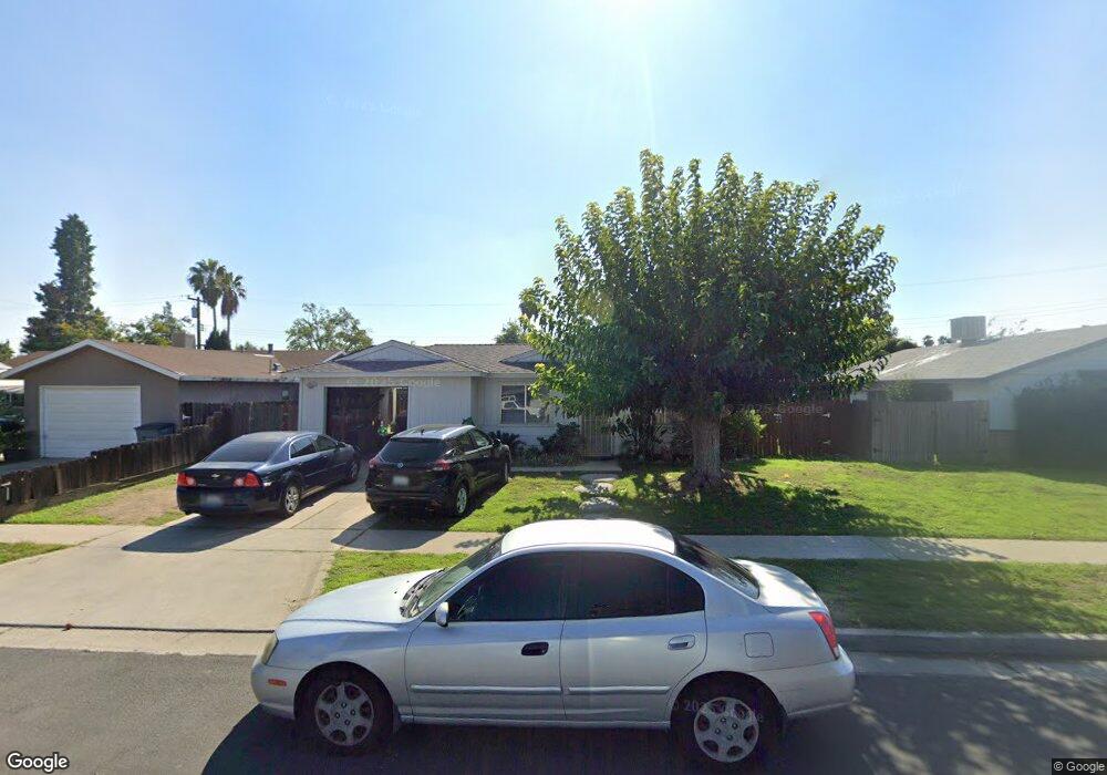 5938 E Garland Ave, Fresno, CA 93727 - photo 1