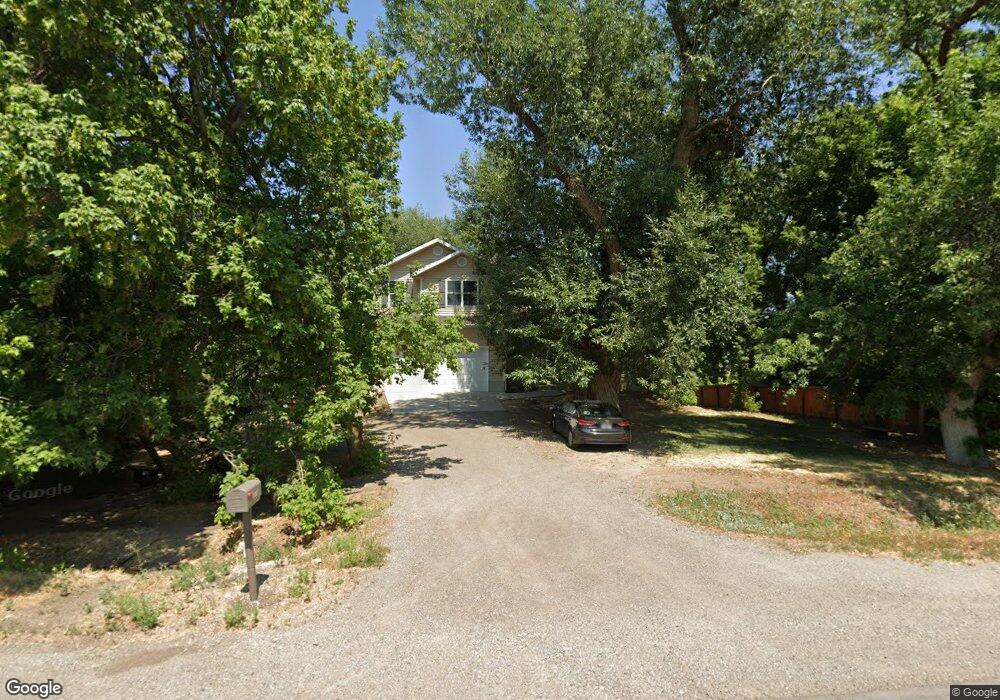 305 E 100 N, Hyrum, UT 84319 - photo 1