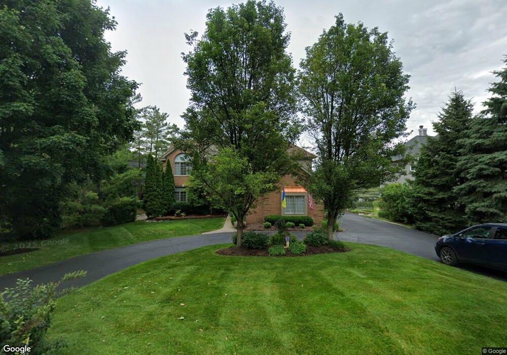 7070 Cedarbank Dr, West Bloomfield, MI 48324 - photo 1