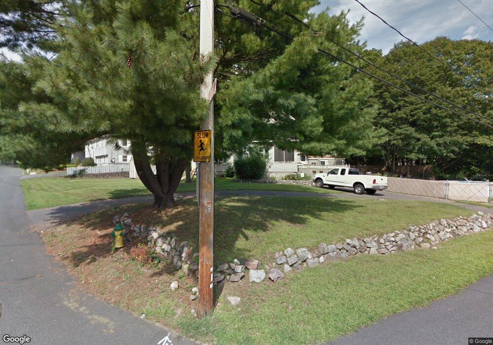 31 Hanson Rd, Saugus, MA 01906 - photo 1