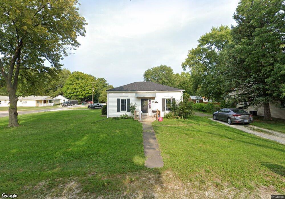 701 S Embarras Ave unit 1, Tuscola, IL 61953 - photo 1