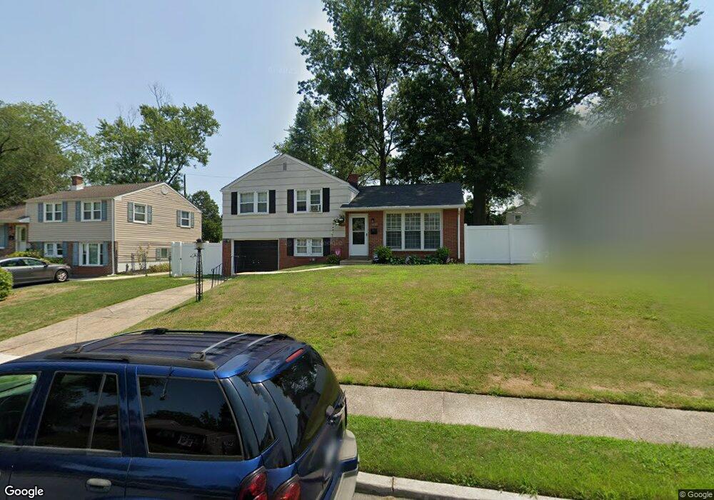 1018 Eisenhower Ave, Woodlyn, PA 19094 - photo 1