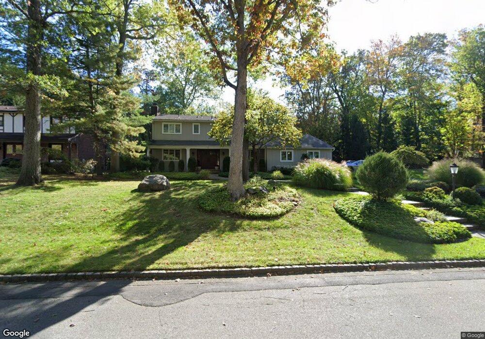 5 Bear Brook Ct, Livingston, NJ 07039 - photo 1