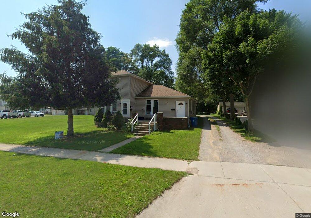 119 N Cass Ave, Vassar, MI 48768 - photo 1