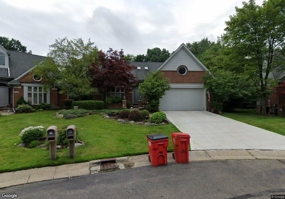 6365 Country Shire Ln unit 10, West Bloomfield, MI 48323 - photo 1