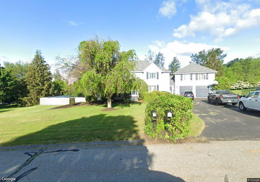 55 Betty Ann Ln, Dracut, MA 01826 - photo 1