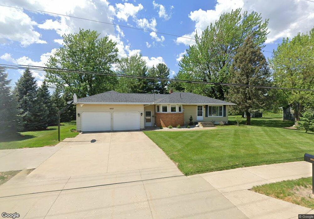 6827 Byron Center Ave SW, Byron Center, MI 49315 - photo 1
