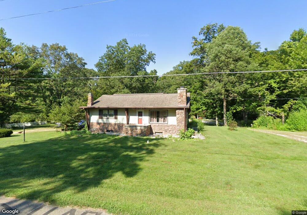 5392 W Quan Wae Dr, Columbus, IN 47201 - photo 1