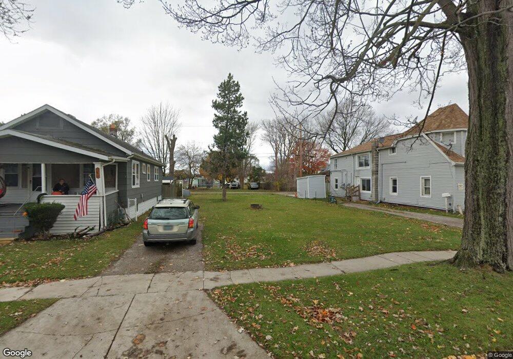 421 15th St, Port Huron, MI 48060 - photo 1