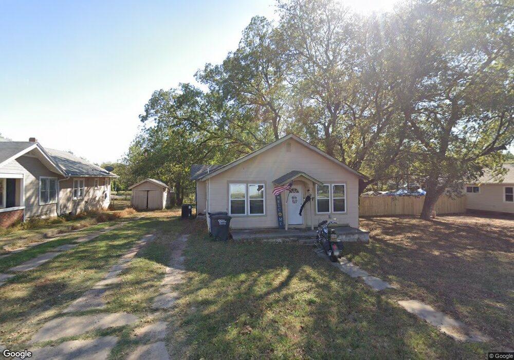 15 E Burns St, Shawnee, OK 74801 - photo 1