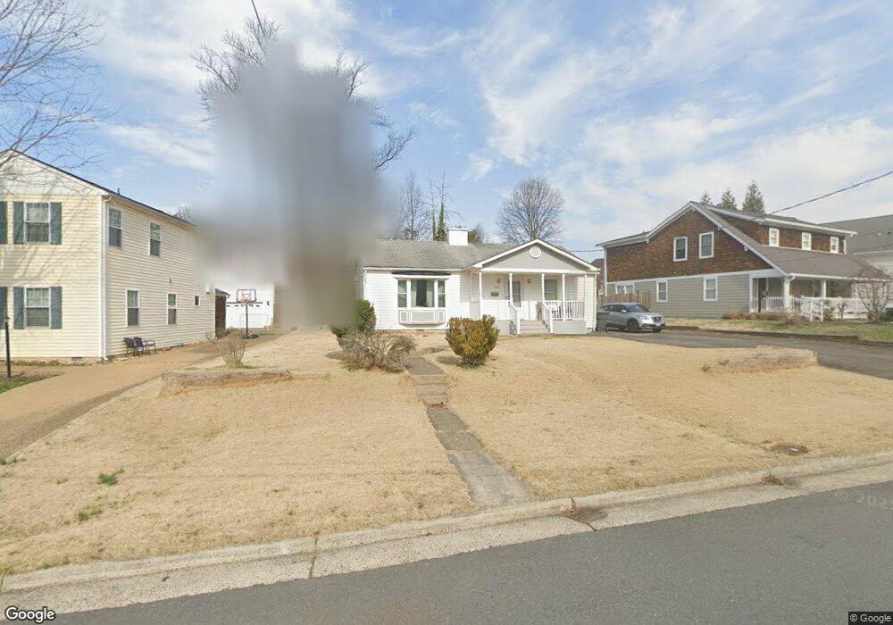 2210 Boxwood Dr, Falls Church, VA 22043 - photo 1