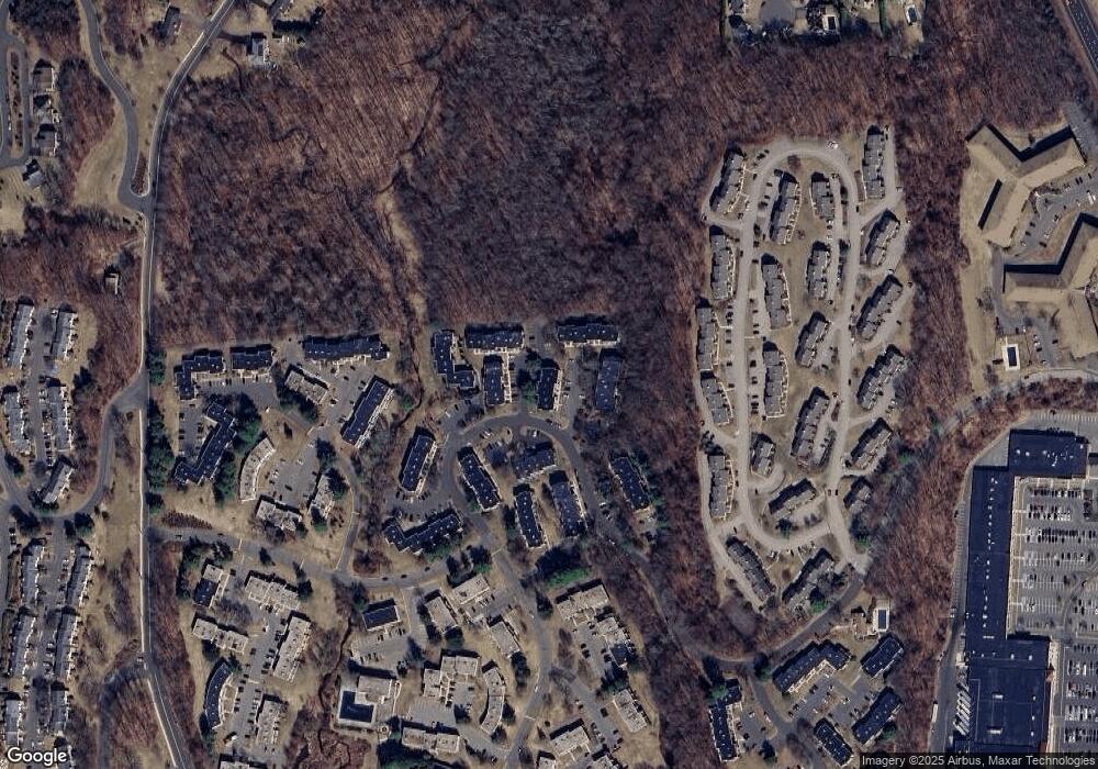 7 Heather Ct, Cromwell, CT 06416 - photo 1