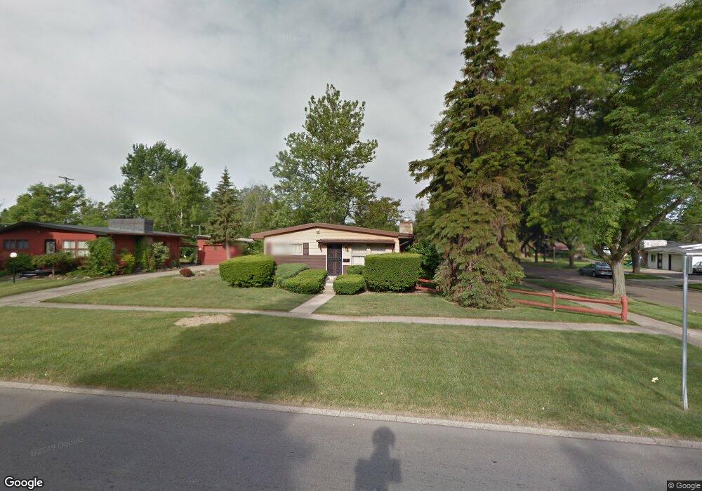 1902 S Averill Ave, Flint, MI 48503 - photo 1