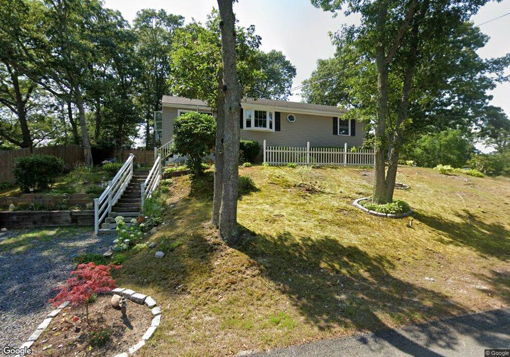 21 Crump Rd, Bourne, MA 2532 - photo 1