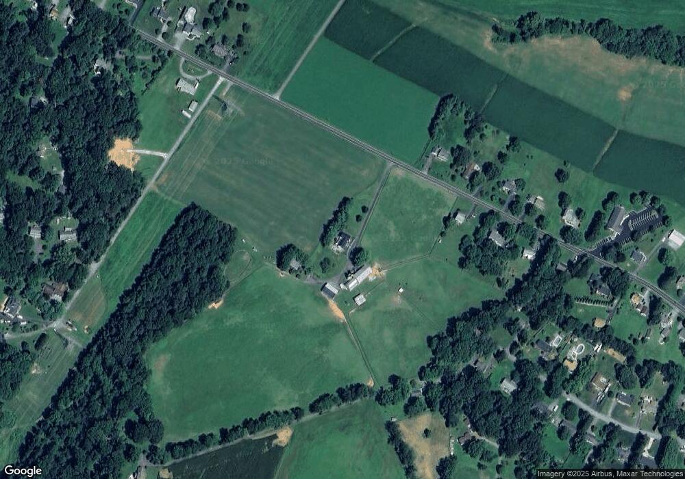 723 Streaker Rd, Sykesville, MD 21784 - photo 1