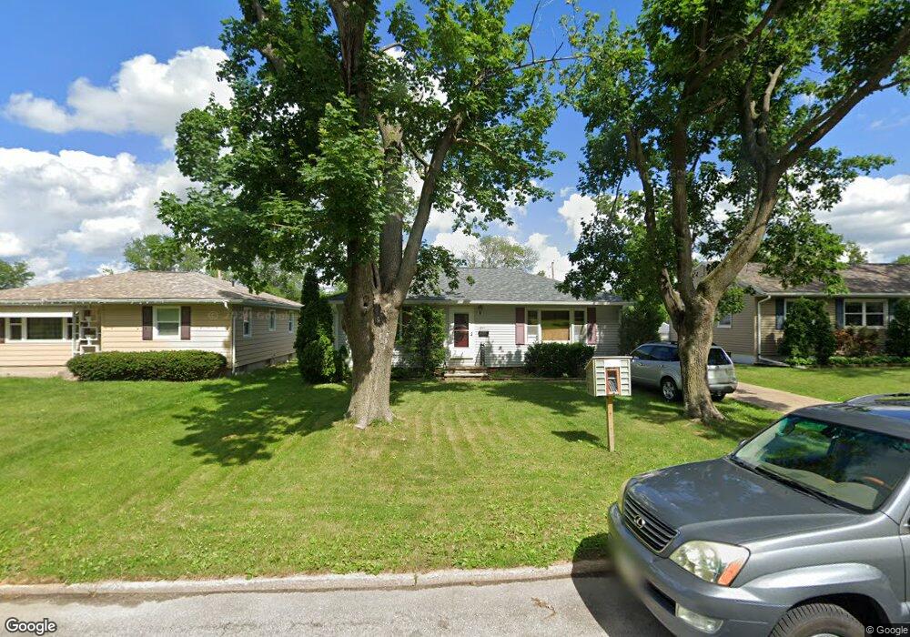 1641 10th St NW, Cedar Rapids, IA 52405 - photo 1