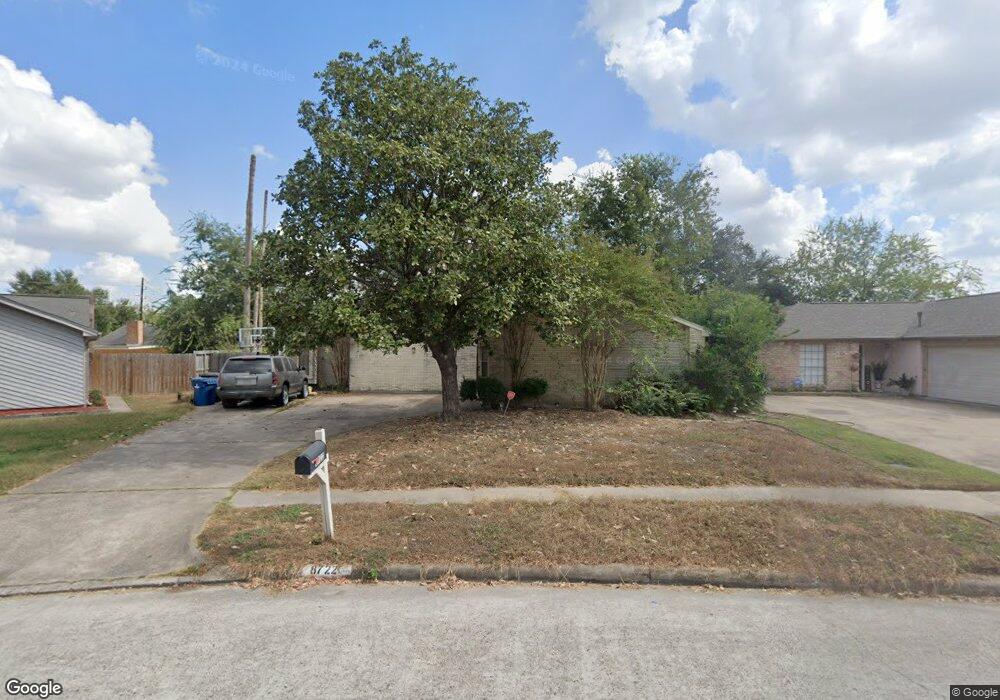 8722 Wildforest Dr, Houston, TX 77088 - photo 1