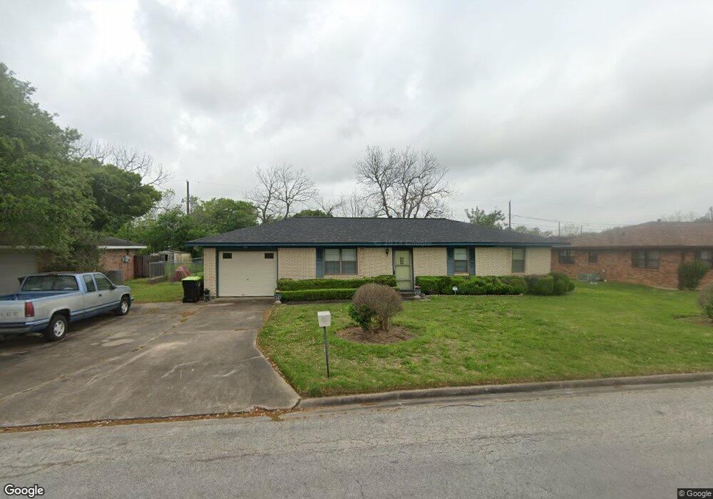 3412 Walnut Dr, Bay City, TX 77414 - photo 1