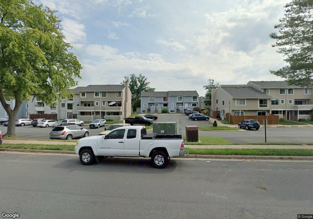 8623 Sacramento Dr unit 2, Alexandria, VA 22309 - photo 1