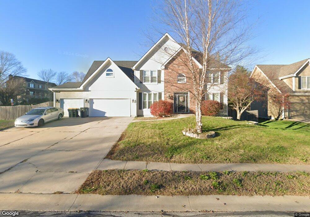 181 Canyon View Dr, Lansing, KS 66043 - photo 1