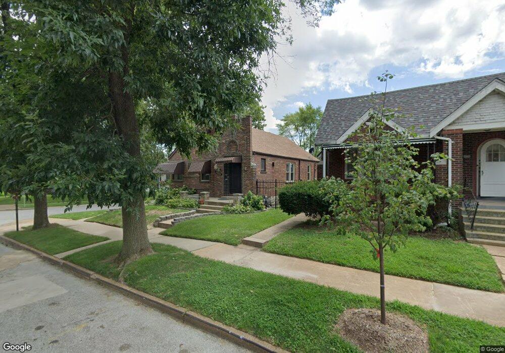 4600 Bessie Ave, Saint Louis, MO 63115 - photo 1