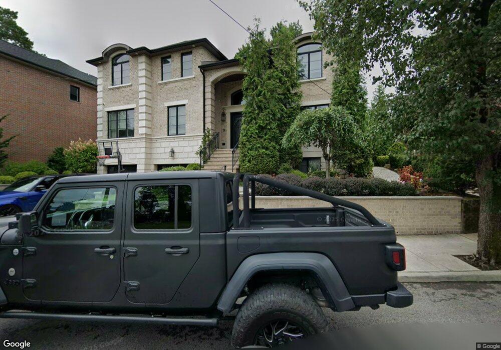 1299 Abbott Blvd, Fort Lee, NJ 07024 - photo 1