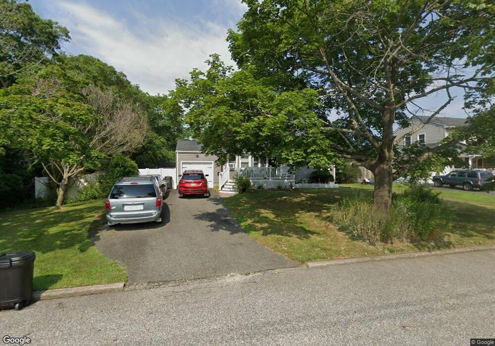 2902 Rhode Island Ave, Medford, NY 11763 - photo 1