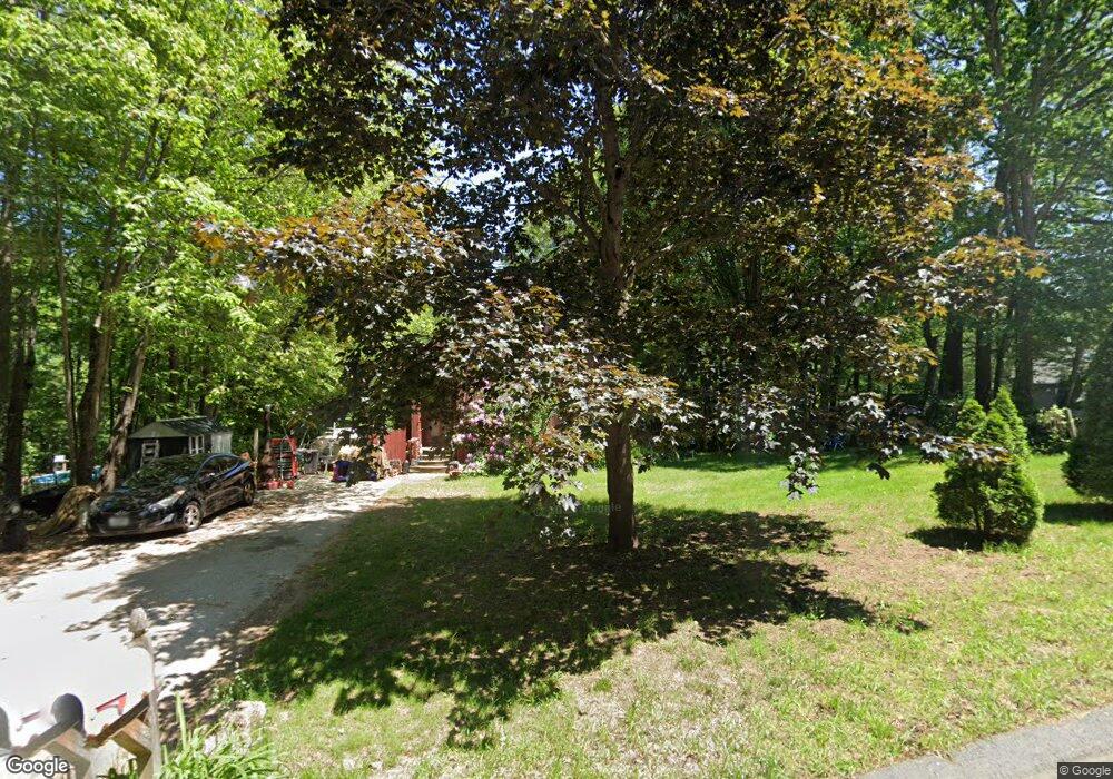 32 Redfield Cir, Derry, NH 03038 - photo 1