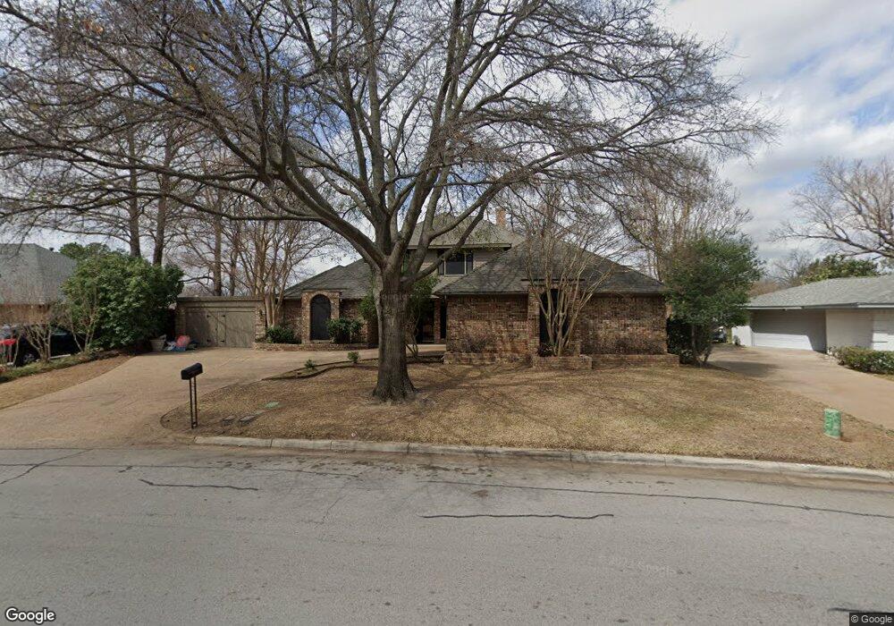 1108 Crowley Rd, Arlington, TX 76012 - photo 1