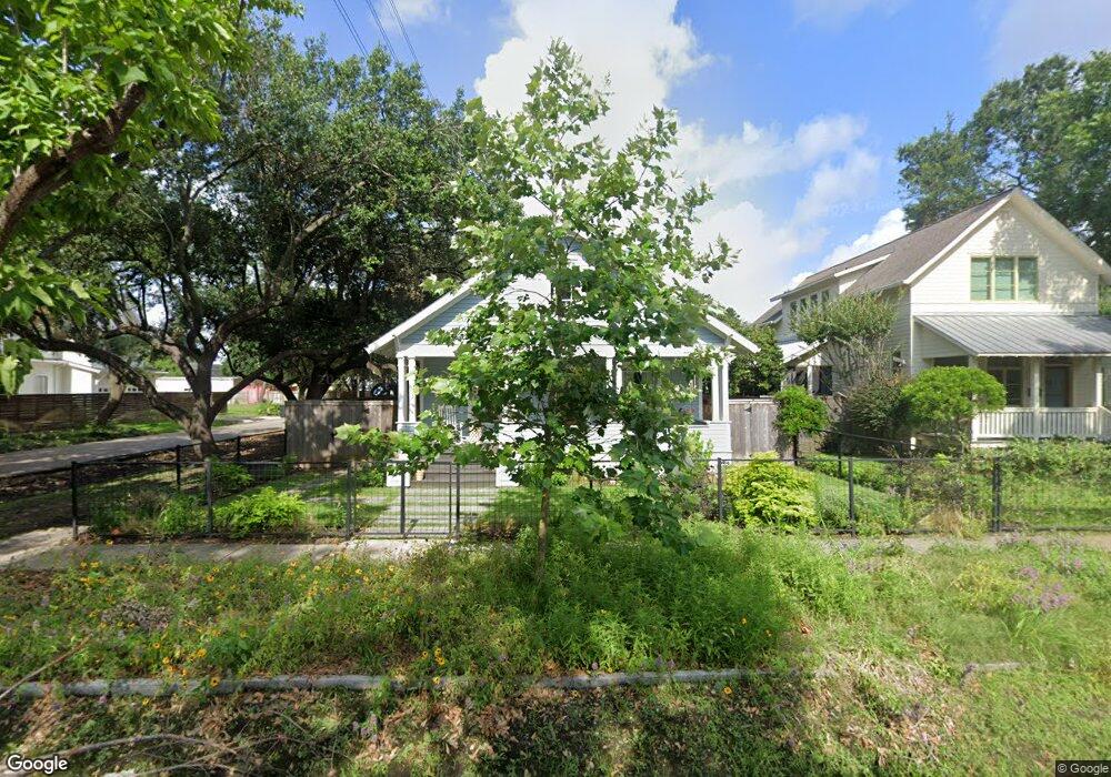 903 Allston St, Houston, TX 77008 - photo 1