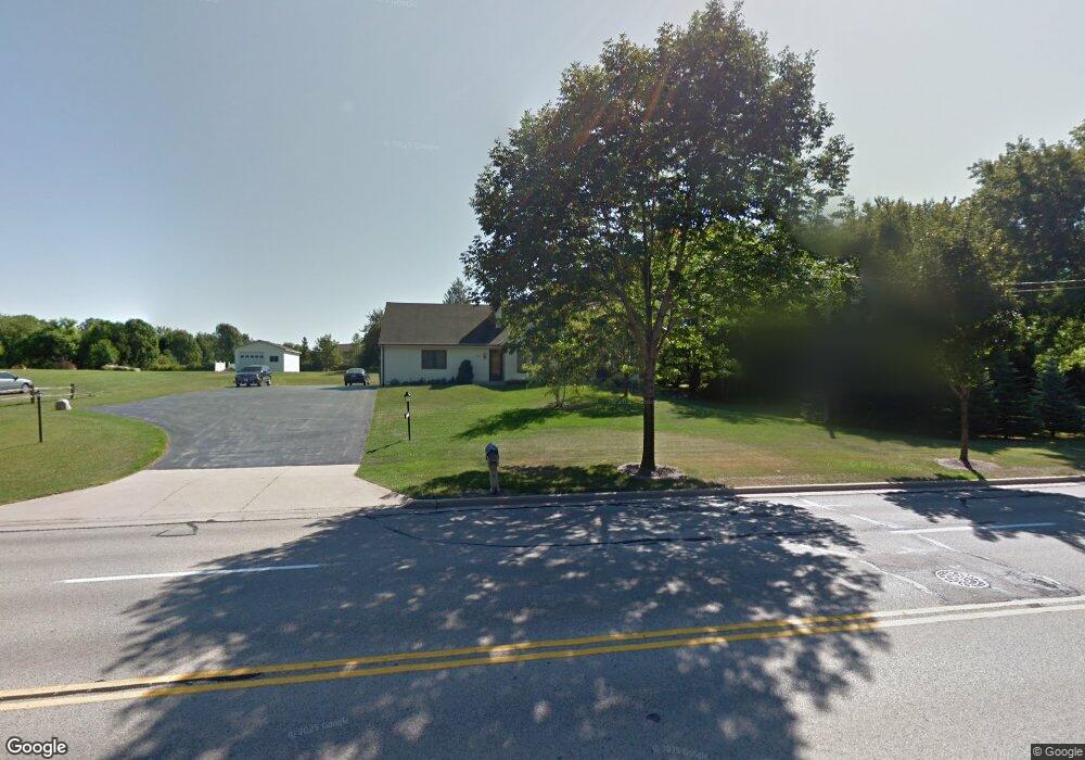 W156N10318 Pilgrim Rd, Germantown, WI 53022 - photo 1