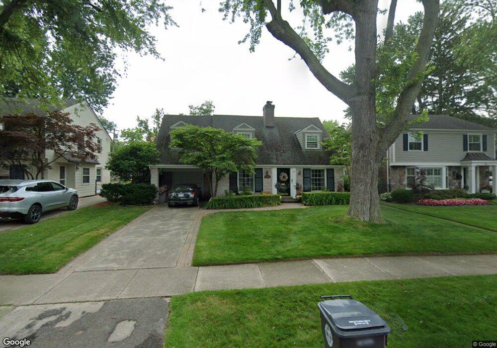 81 Handy Rd, Grosse Pointe Farms, MI 48236 - photo 1