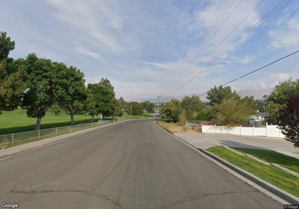 225 Maple Ave, Winnemucca, NV 89445 - photo 1