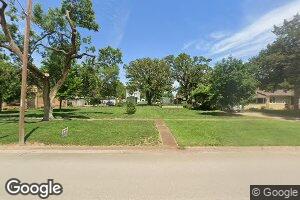 622 Main St, Halstead, KS 67056