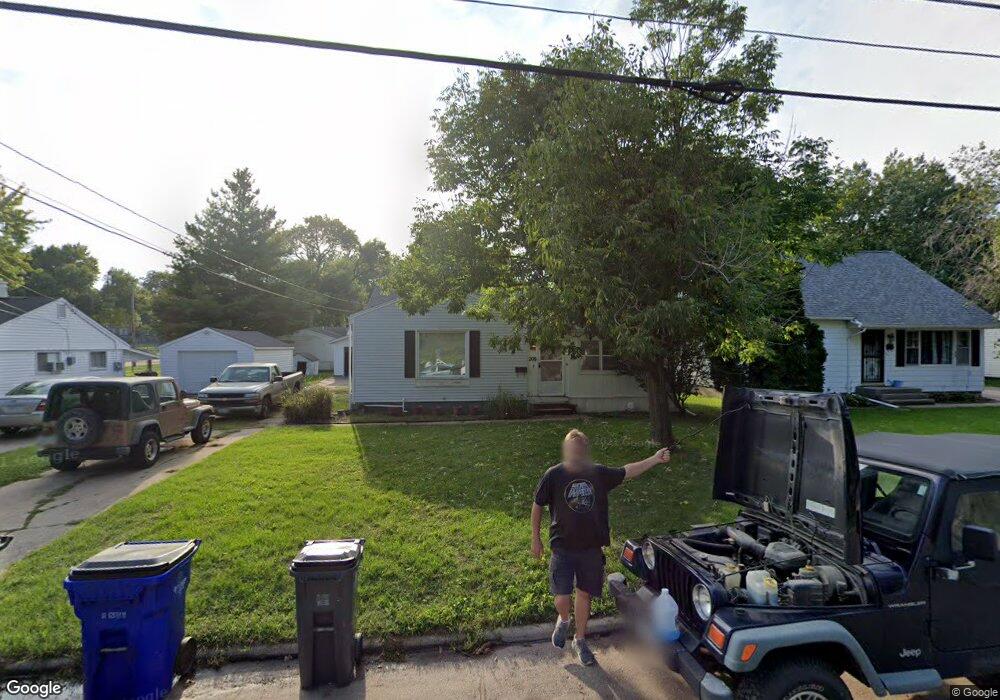 208 20th St NW, Cedar Rapids, IA 52405 - photo 1