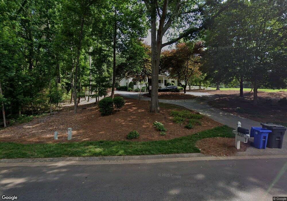 3221 Dunlap Dr, Gainesville, GA 30506 - photo 1