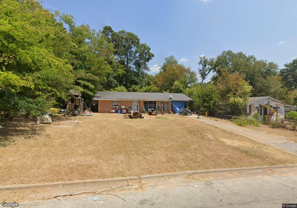 909 Lucas St, Nacogdoches, TX 75961 - photo 1