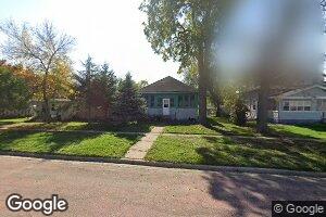 211 E Park Ave, Flandreau, SD 57028