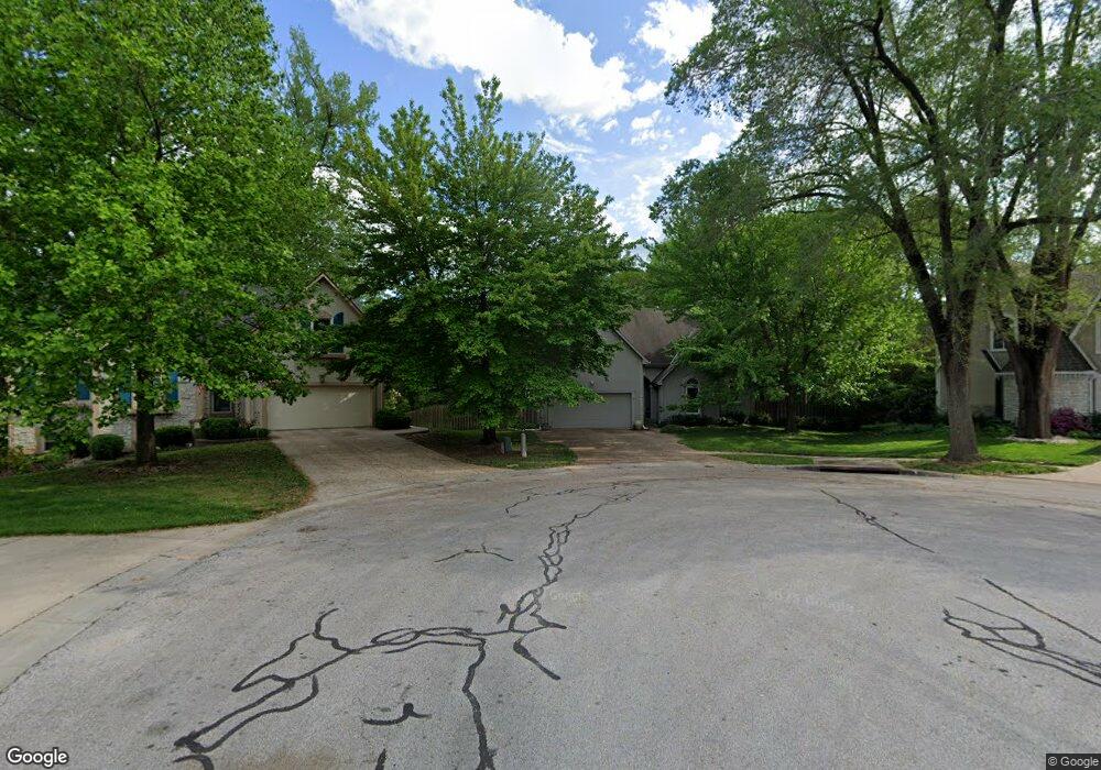 5137 Perry Ln, Shawnee, KS 66203 - photo 1