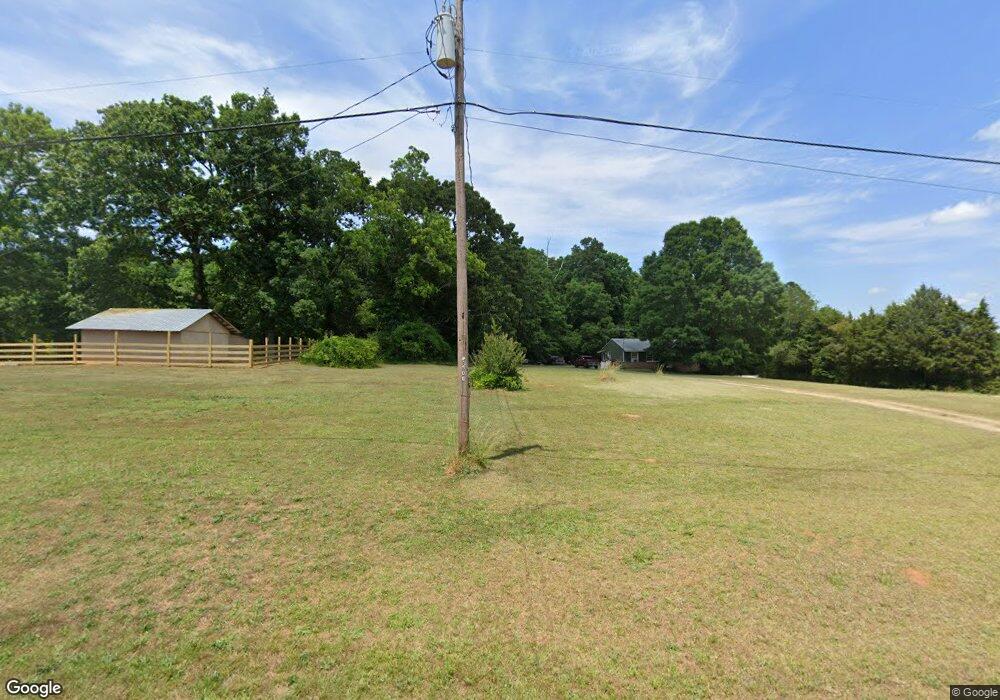 1527 Standing Rock Rd, Senoia, GA 30276 - photo 1