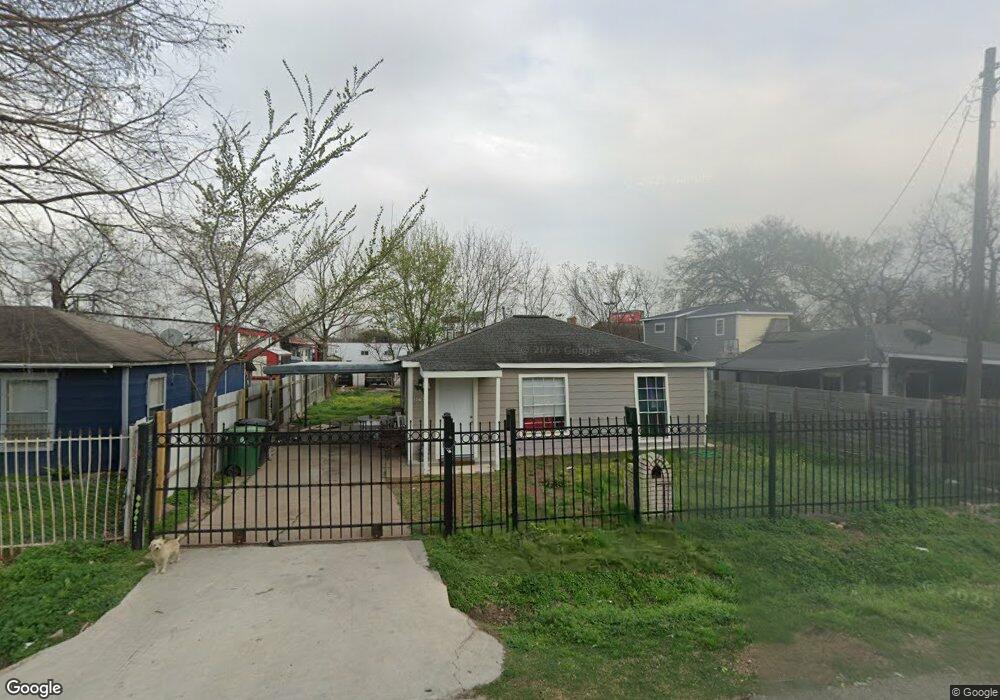 5718 Cortlandt St, Houston, TX 77076 - photo 1