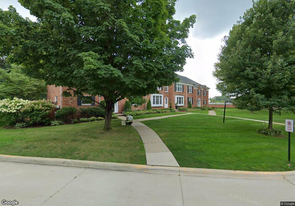 600 Trailwood Path unit 31, Bloomfield Hills, MI 48301 - photo 1