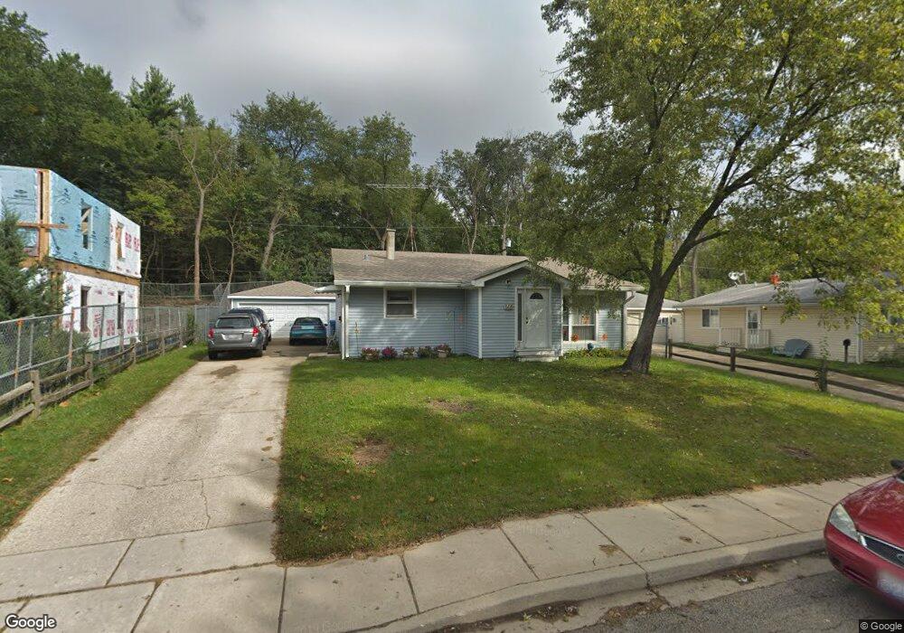 146 Sioux Ave, Carpentersville, IL 60110 - photo 1