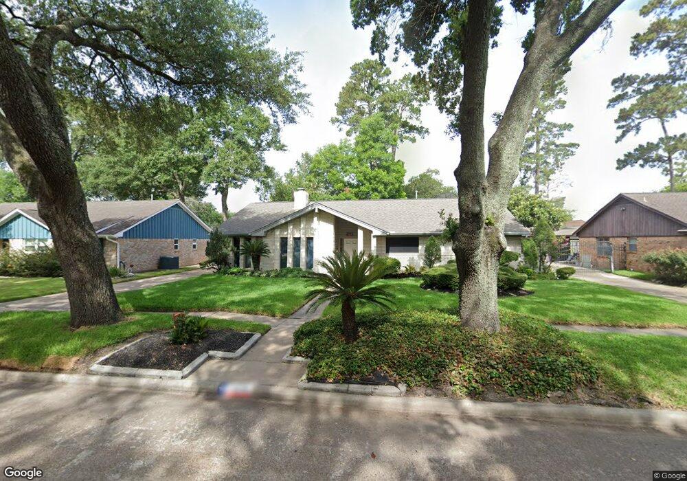 5419 Candlecrest Dr, Houston, TX 77091 - photo 1