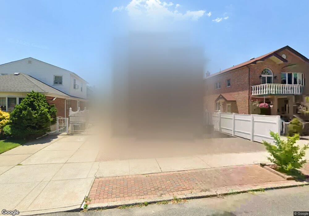 15132 25th Dr, Flushing, NY 11354 - photo 1