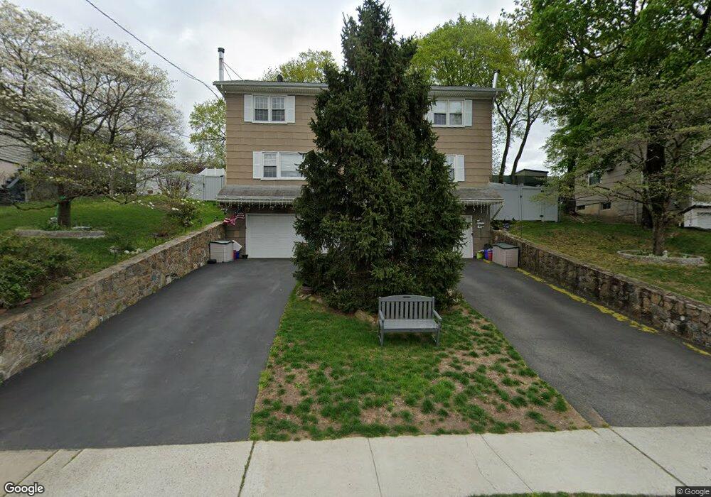 94 Maple St unit 96, Croton On Hudson, NY 10520 - photo 1