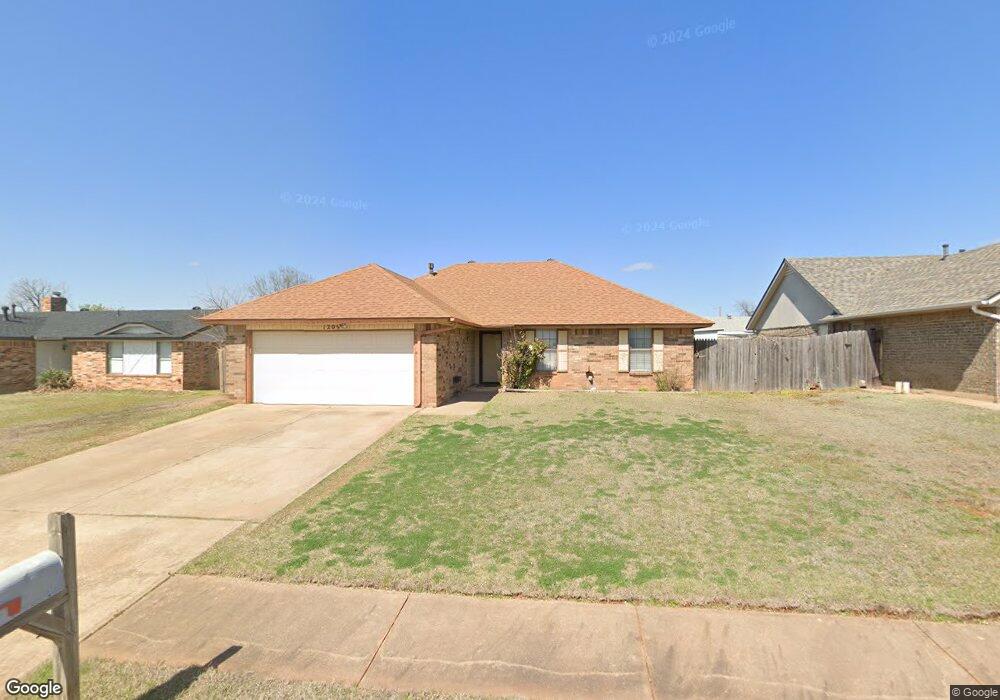 1209 NE 24th St, Moore, OK 73160 - photo 1